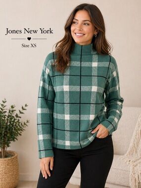 JNY JONES NEW YORK Green Plaid Mock-Neck
Pullover Sweater Size XS
